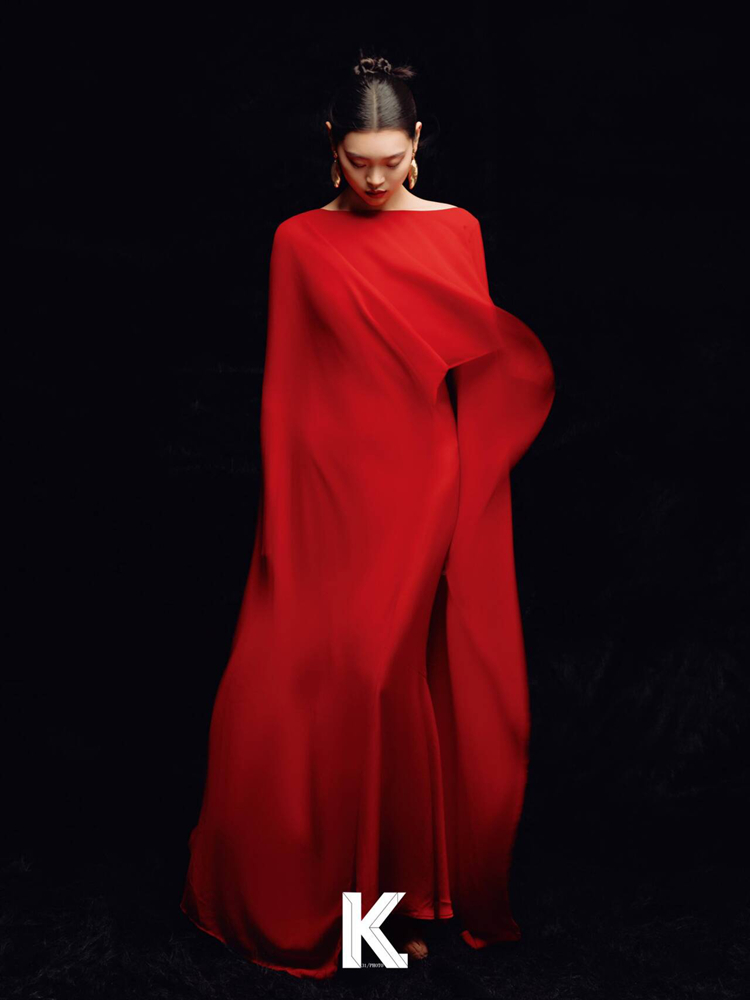 Ethnic Clothing & Online Fashion Store Khaadi Pk - 2026 Nowa Moda Ekskluzywna Czerwona Emocjonalna