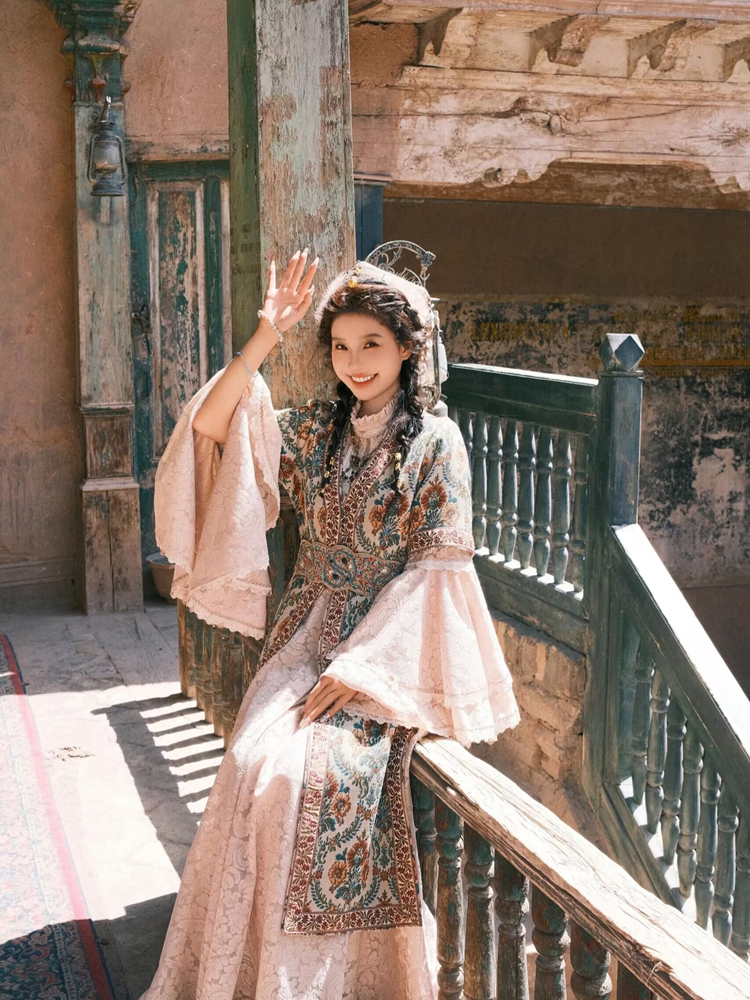 Fotografia dziewczynki w stylu – Ethnic Clothing & Online Fashion Store Khaadi Pk recenzja i cena