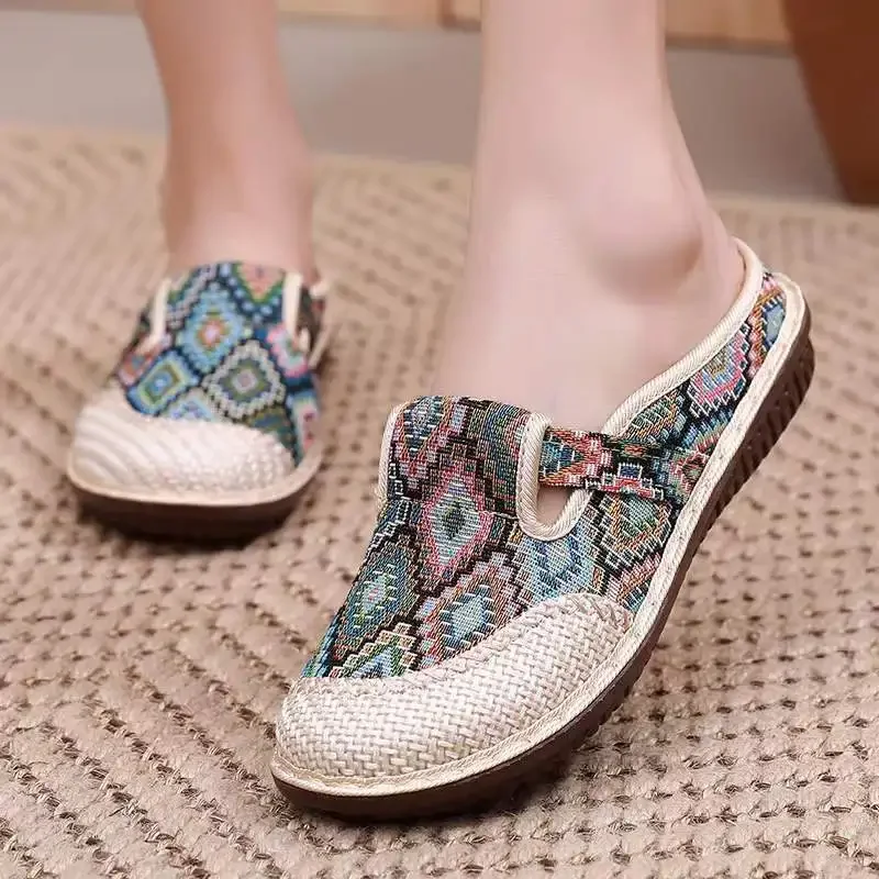 Damskie pantofle w stylu etnic – Ethnic Fashion Walk recenzja i cena